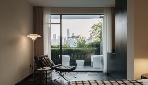 Comfort Room, Garden View