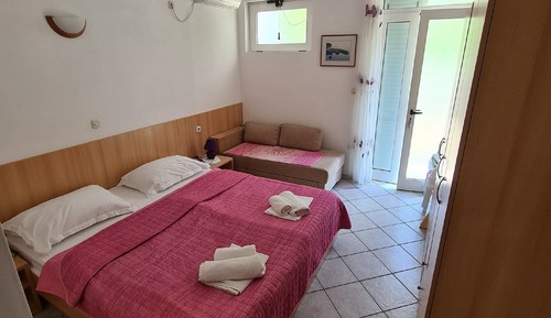 Apartamento (Apartment 9)