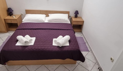 Apartamento (Apartment 10)