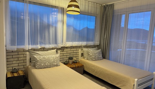 Apartamento de lujo, balcón, vistas al mar