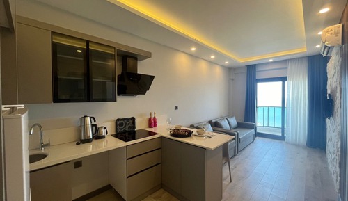 Habitación estándar con 2 camas individuales, balcón, vistas al mar