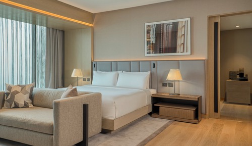 Suite ejecutiva, 1 cama de matrimonio grande (OV with Living Area HF)