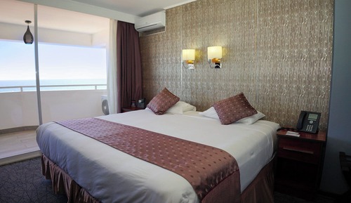 Habitación cuádruple estándar, balcón, vistas al mar