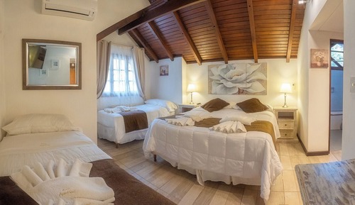 Habitación cuádruple superior, vistas a la montaña