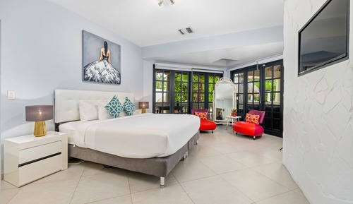 Villa Deluxe