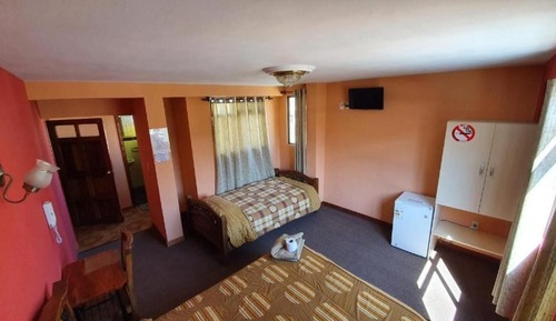 Habitación triple (Baño Privado)