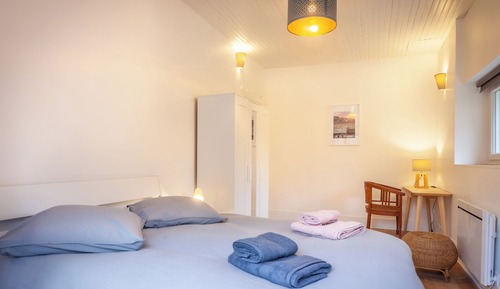 Casa Confort, 3 habitaciones, vistas al jardín