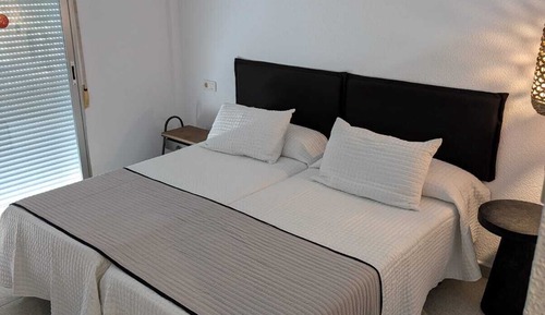 Habitación doble, balcón, vistas a la ciudad