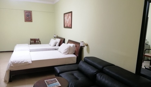 Habitación con 1 cama doble o 2 individuales