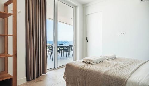 Apartamento de lujo, 2 habitaciones, vistas al mar