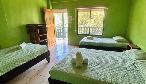 Habitación cuádruple estándar