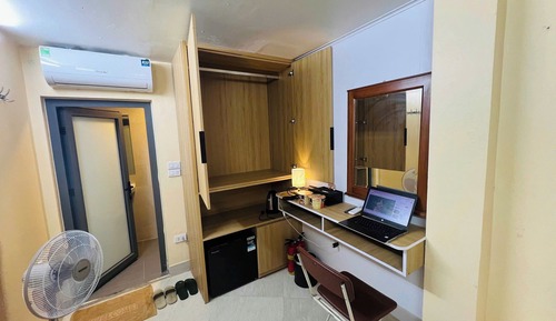 Habitación estándar, 1 cama de matrimonio grande, no fumadores, sin ventanas