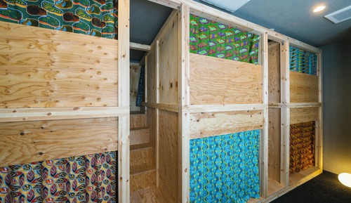 Dormitorio compartido, dormitorio mixto