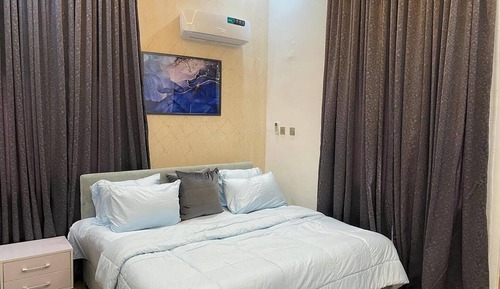 Apartamento familiar, balcón, vistas a la ciudad