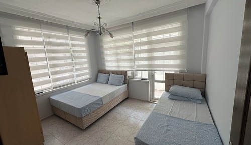 Apartamento familiar, balcón, vistas al mar