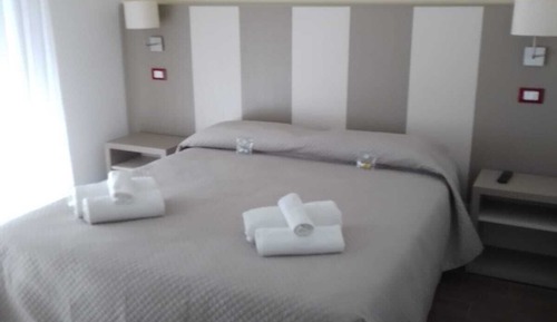 Habitación superior con 1 cama doble o 2 individuales