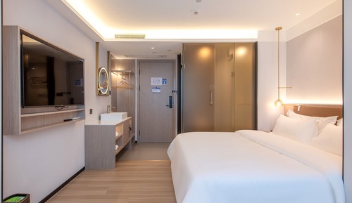 Habitación Confort doble, 1 cama de matrimonio grande