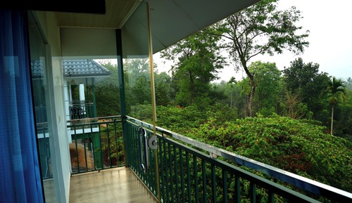 Suite superior, vistas a la colina
