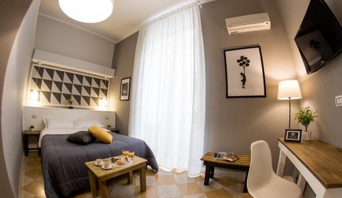Habitación básica doble, balcón, vistas a la ciudad