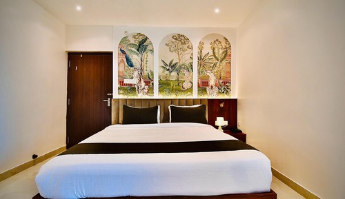 Habitación doble superior, balcón, vistas a la colina