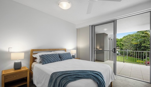 Apartamento, 3 habitaciones, vistas a la piscina