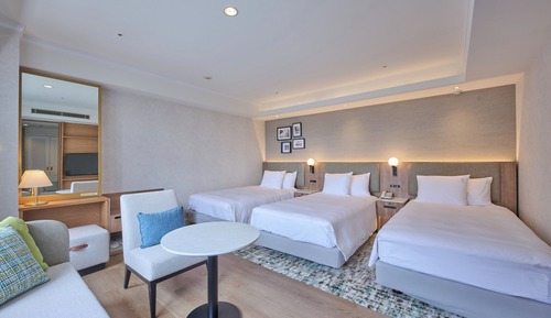 Habitación Premium, 3 camas individuales, vistas al canal, en esquina (Canal View)