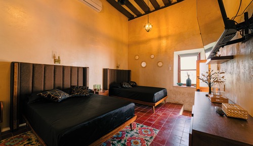 Habitación doble, 2 camas de matrimonio, baño privado