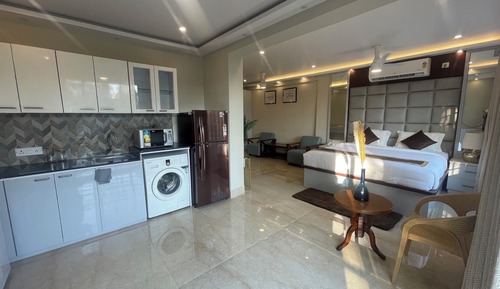 Estudio superior, vistas al jardín
