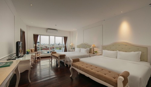 Habitación cuádruple Deluxe, vistas a la ciudad