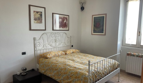 Habitación con 1 cama doble o 2 individuales, vistas al jardín