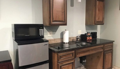 Suite, 1 cama de matrimonio, cocina básica