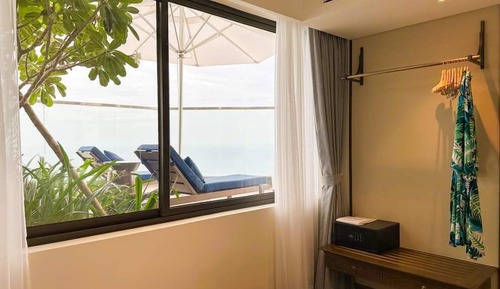 Ático panorámico, 2 habitaciones, piscina privada, vistas a la playa