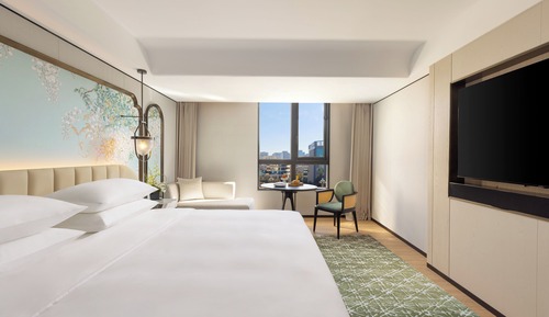 Habitación Deluxe doble, 1 cama de matrimonio grande, baño privado, vistas a la ciudad