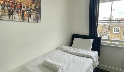 Apartamento, baño privado (49YS)
