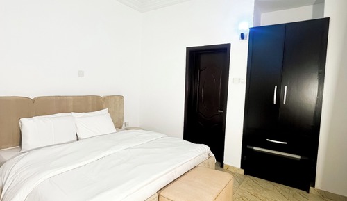Apartamento económico, balcón