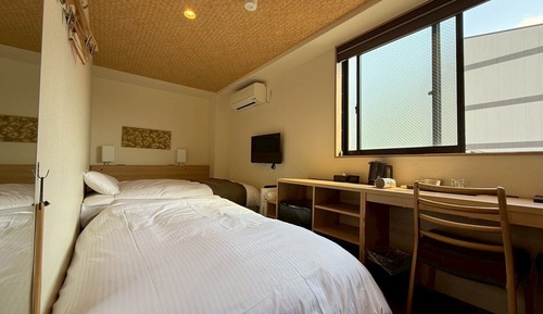 Habitación cuádruple básica