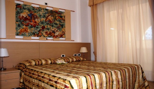 Apartamento, 2 habitaciones, terraza, vistas a la ciudad