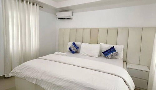 Apartamento económico, balcón, vistas a la ciudad