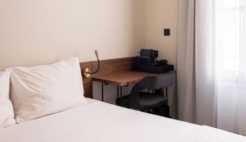 Habitación Deluxe doble, 1 cama de matrimonio, no fumadores, vistas a la ciudad