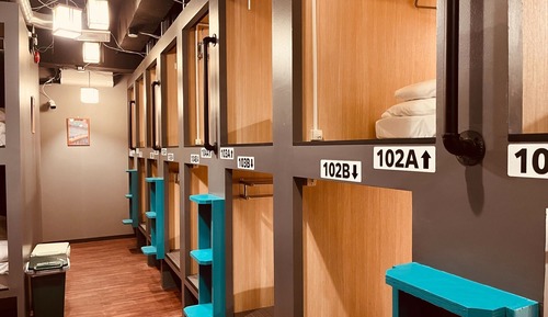Dormitorio compartido, solo para mujeres