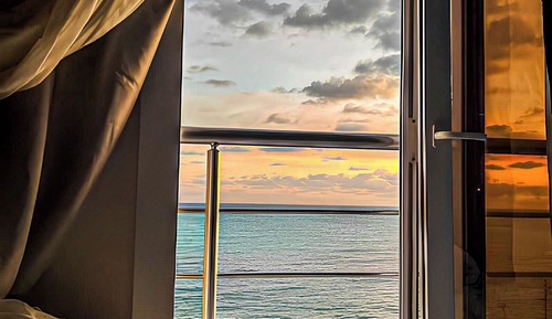Apartamento, balcón, vistas a la playa