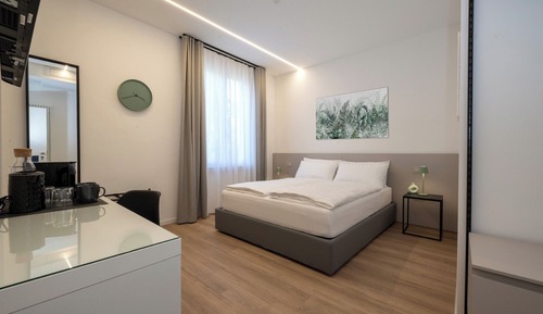 Habitación clásica doble, 1 cama doble, no fumadores, baño privado