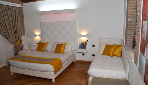 Habitación cuádruple Deluxe (Pantheon)