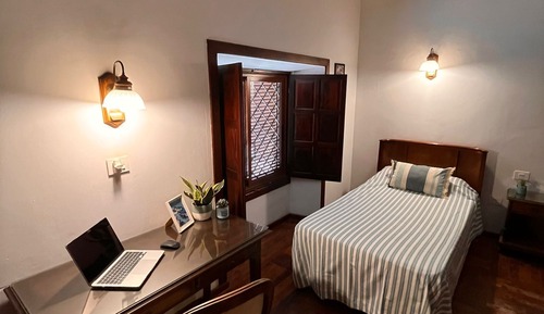 Habitación con 1 cama doble o 2 individuales