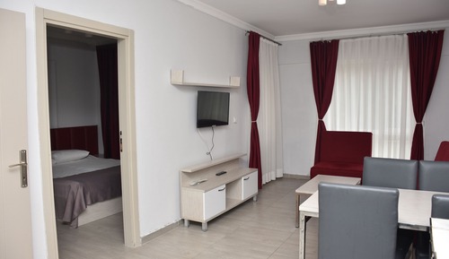Apartamento familiar, balcón, vistas al valle