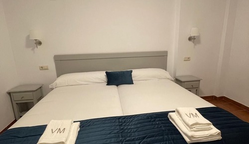 Habitación económica con 2 camas individuales, vistas al parque