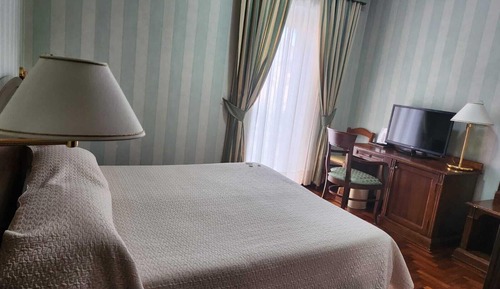 Habitación clásica doble, no fumadores, baño privado