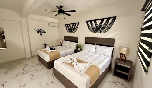 Suite familiar, varias camas, vistas al jardín