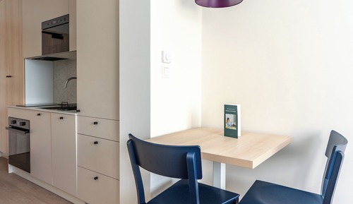 Compact River Side Studio