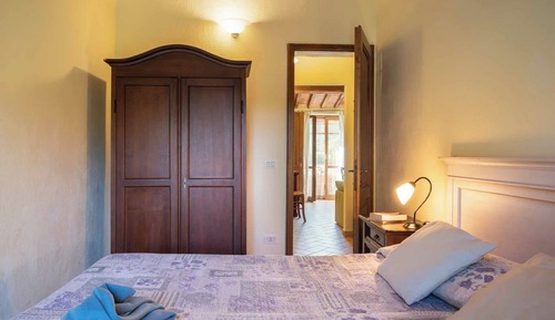 Apartamento clásico, 2 habitaciones, balcón, vistas a la piscina